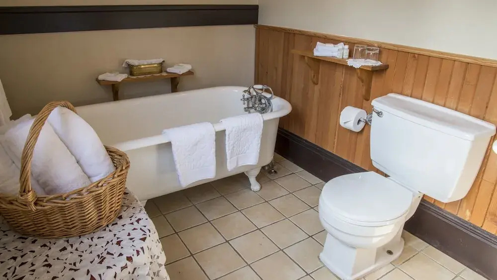 Naramata Heritage Inn & Spa