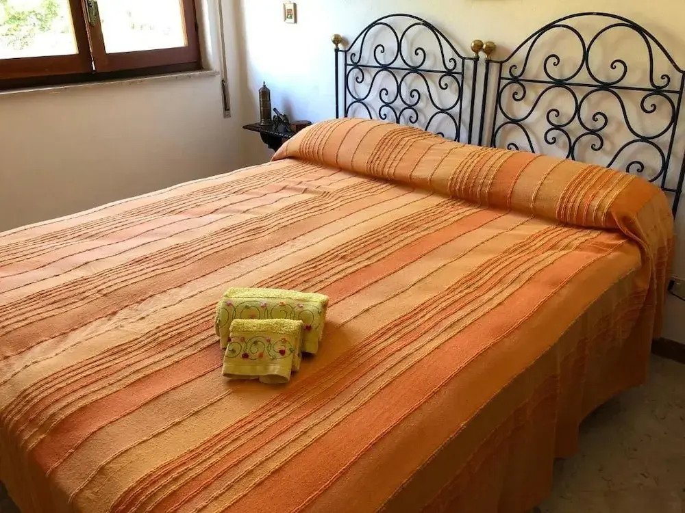 Robertas Villa - Home Holiday