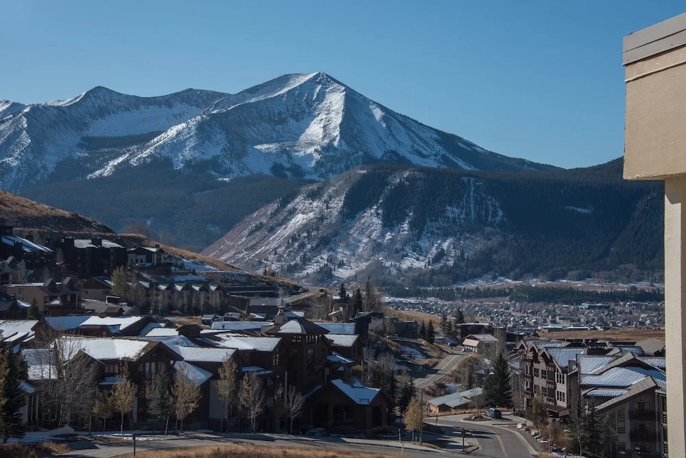 Recently Remodeled Ski Lodge Styled Plaza Condo - No Cleaning Fee! by RedAwning