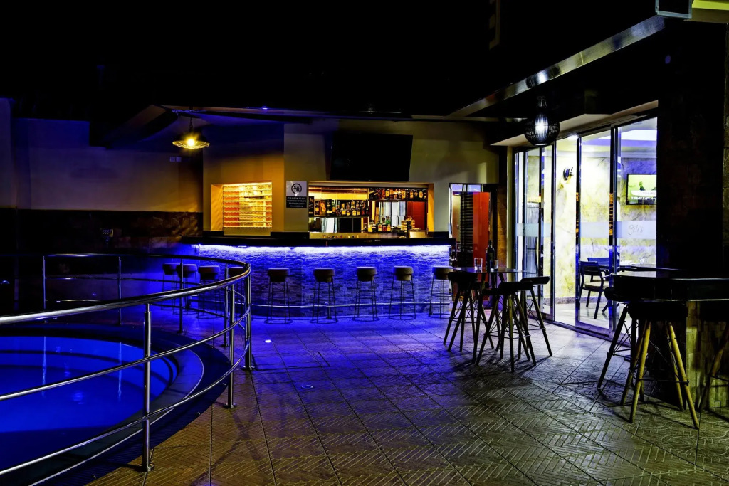 Gramo Suites