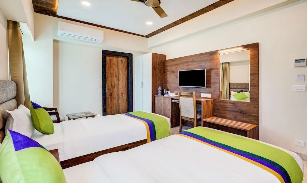 Opulence Inn - 500 Meters From Railway Station