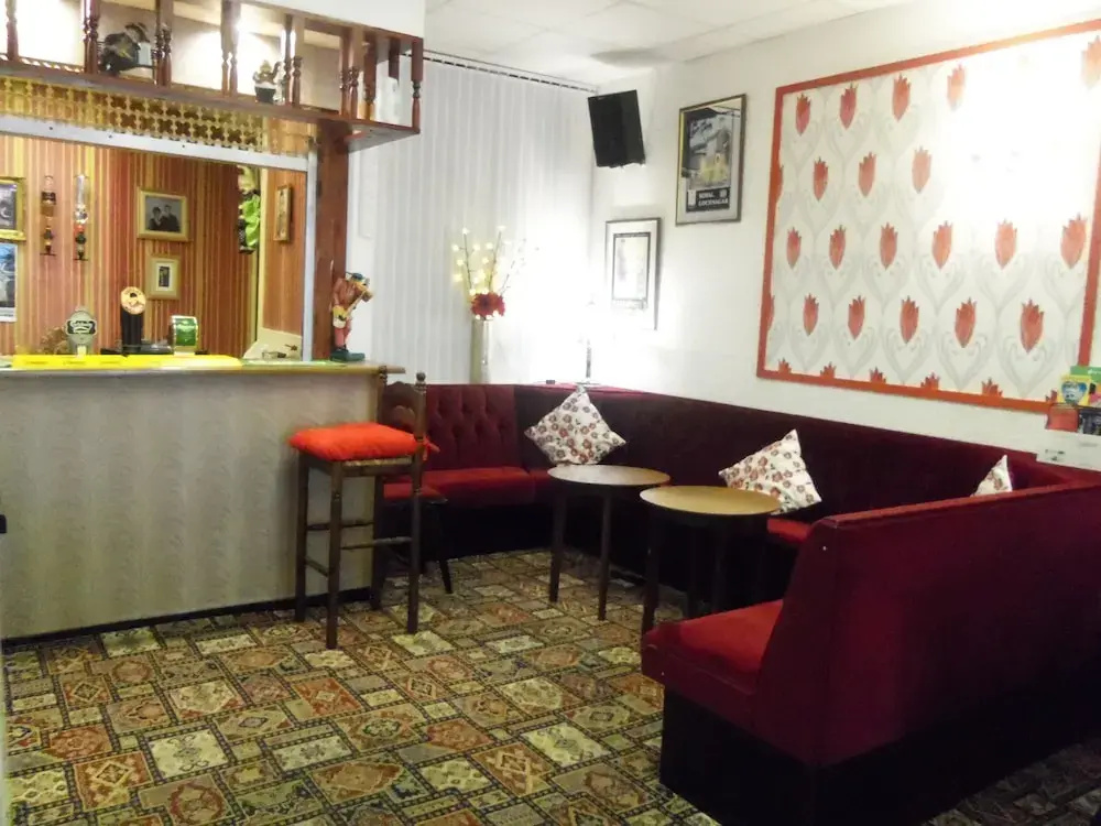 Ardsley Hotel
