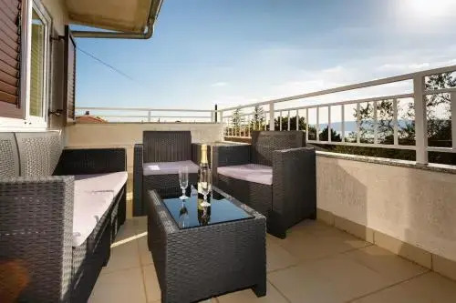 Adria Holiday Home