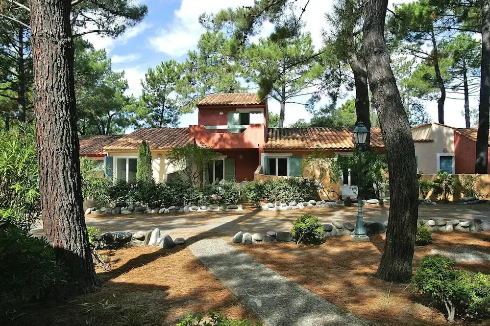 Lovely apartment in Borgo with shared pool
