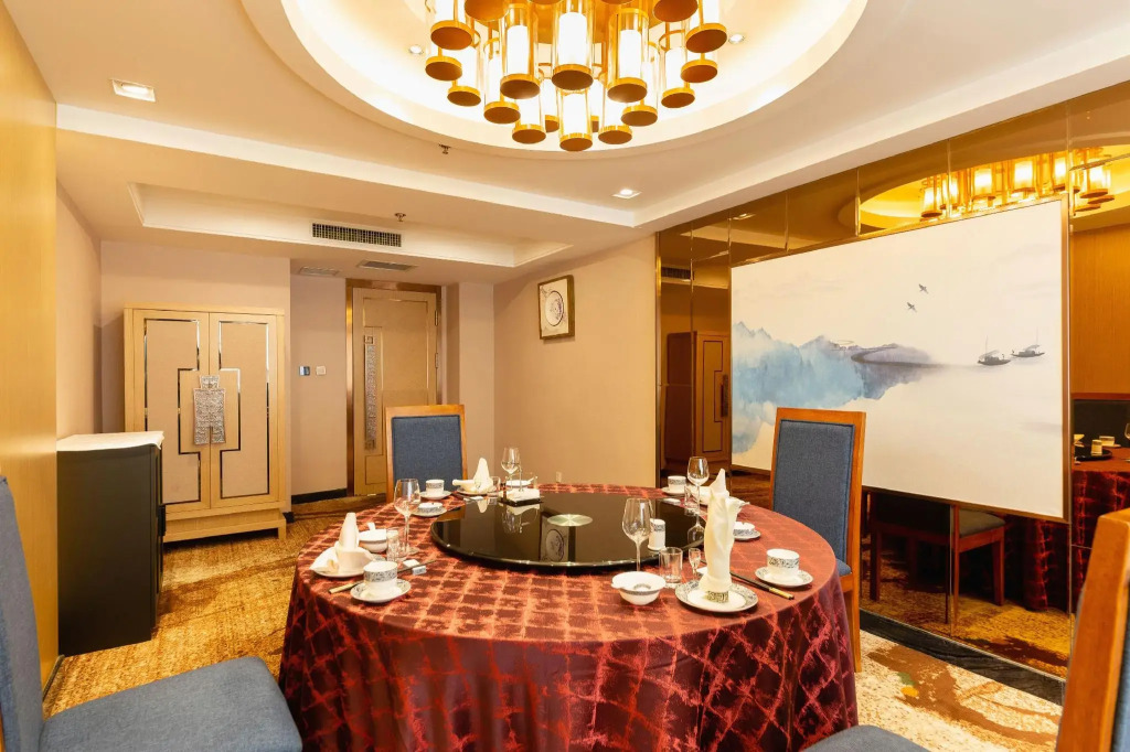 Mingcheng Jinjiang International Hotel