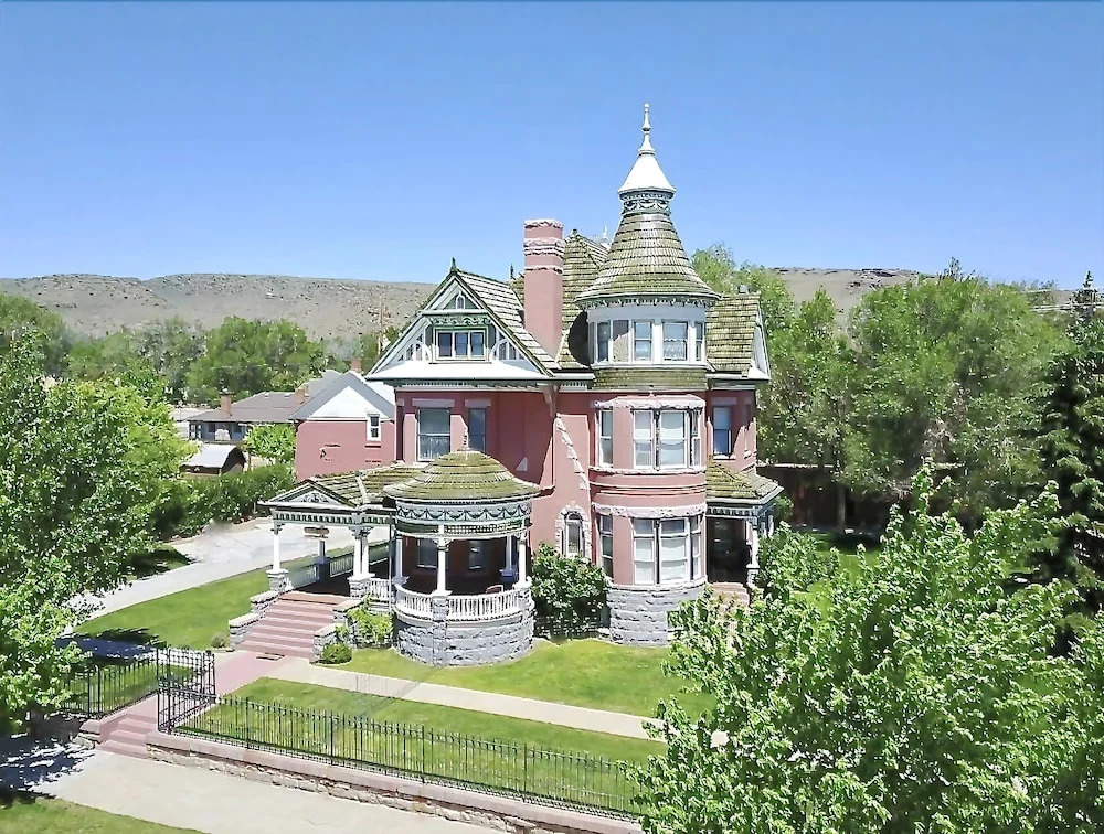 Ferris Mansion Bed and Breakfast