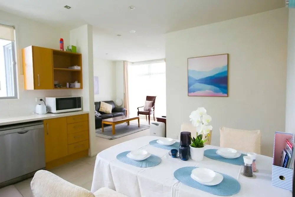 Epsom Central Modern 3Brd Apt