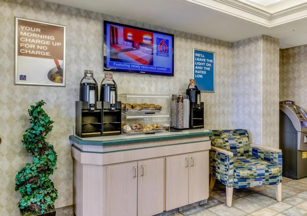 Motel 6-Saskatoon, SK