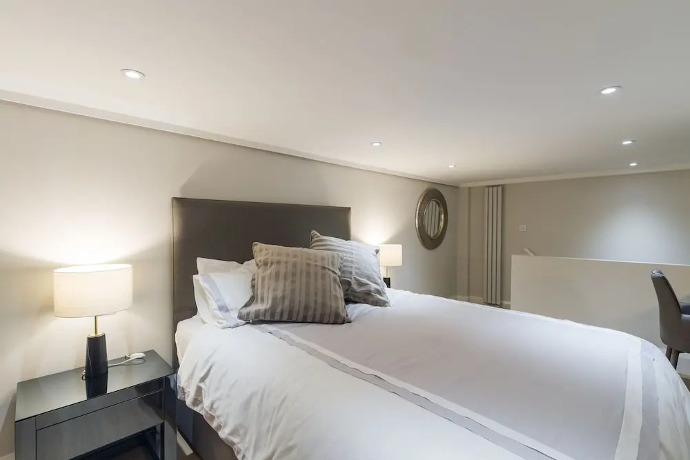7 41 Luxurious 1 Bed Apt in Notting Hill