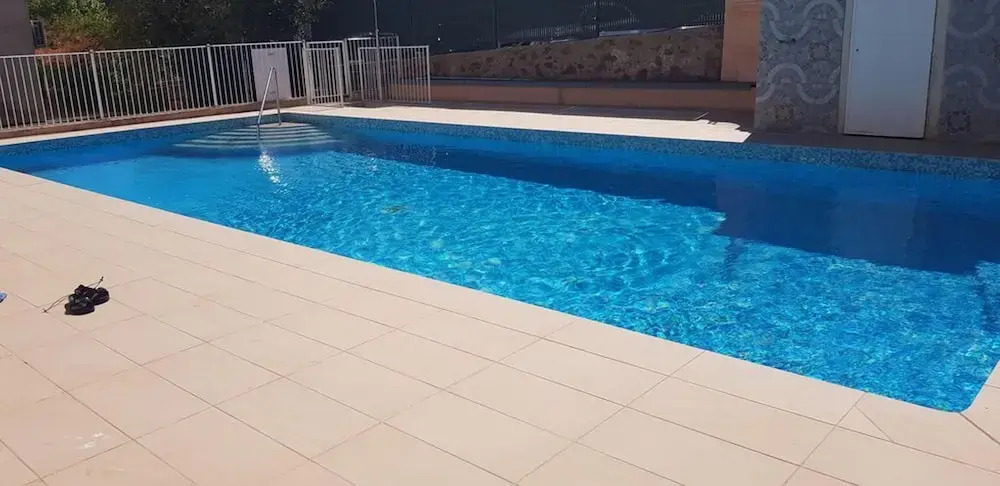 House with 2 Bedrooms in Saint-Raphaël, with Pool Access And Enclosed Garden - 500 M From the Beach