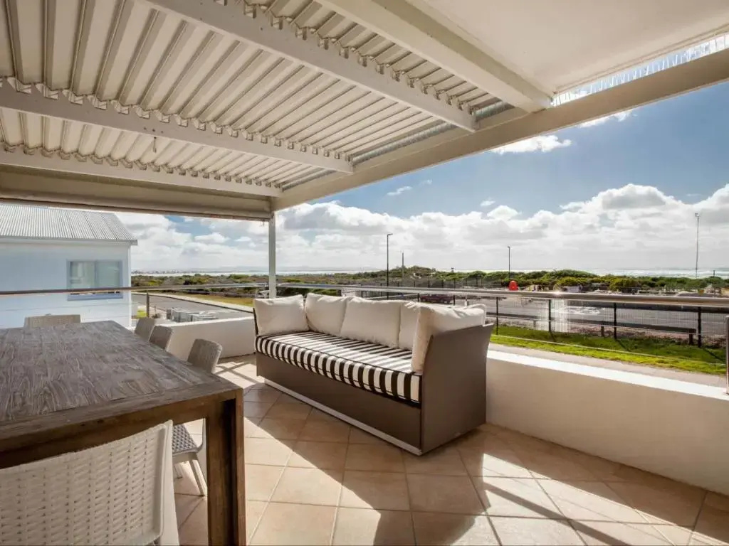Harbour House 25