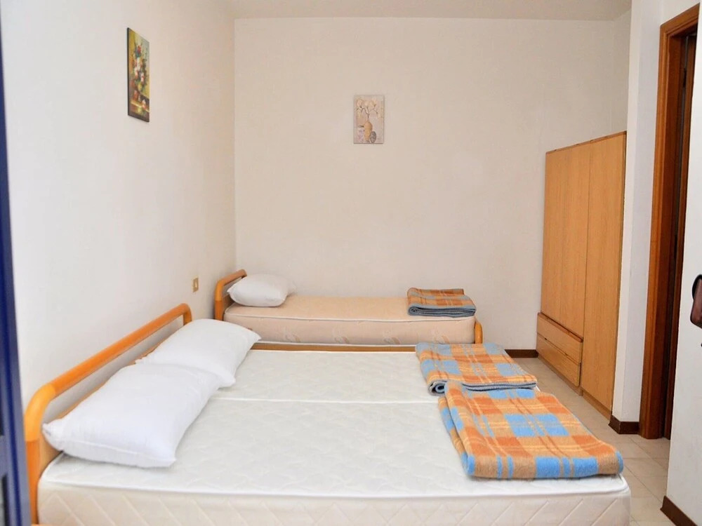 Comfortable Flat With Terrace 100m From the Beach