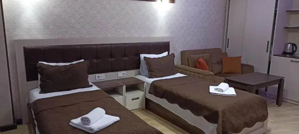 EMEG Hotel and Restaurant