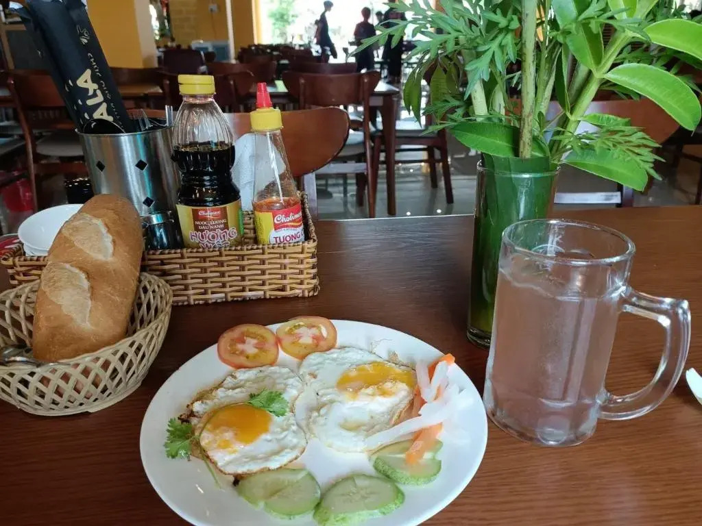 Vuon Cau Hotel
