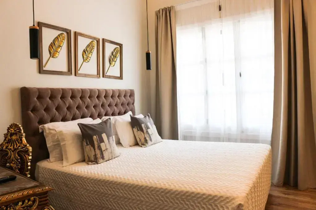 9 Muses Hotel