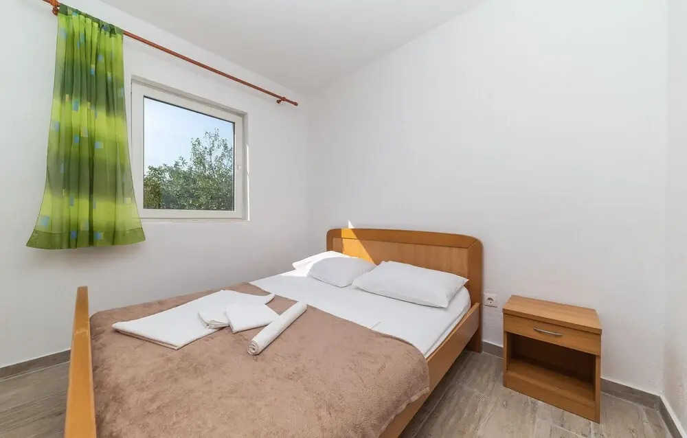 Lovely Home In Kastel Stafilic With Wifi
