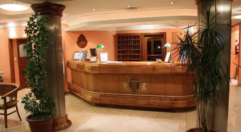 Hotel Cuprum