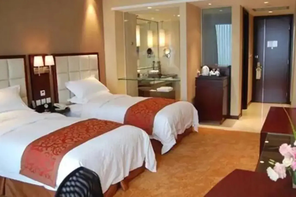 Rainbird International Hotel