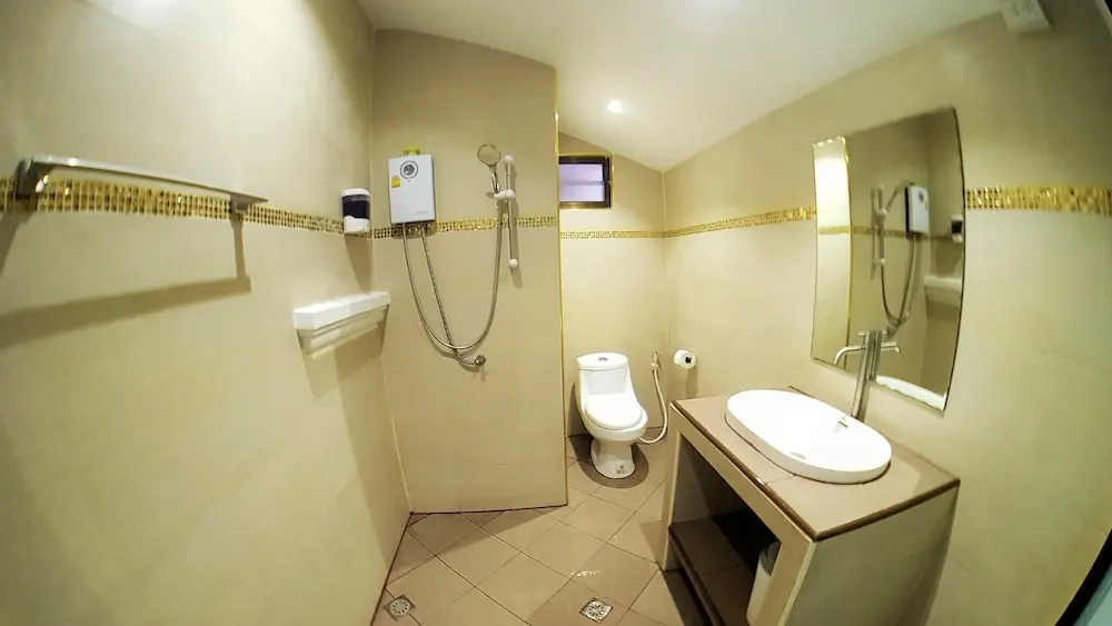 IZZYLAND Luxury Pool Villa Pattaya Walking Street