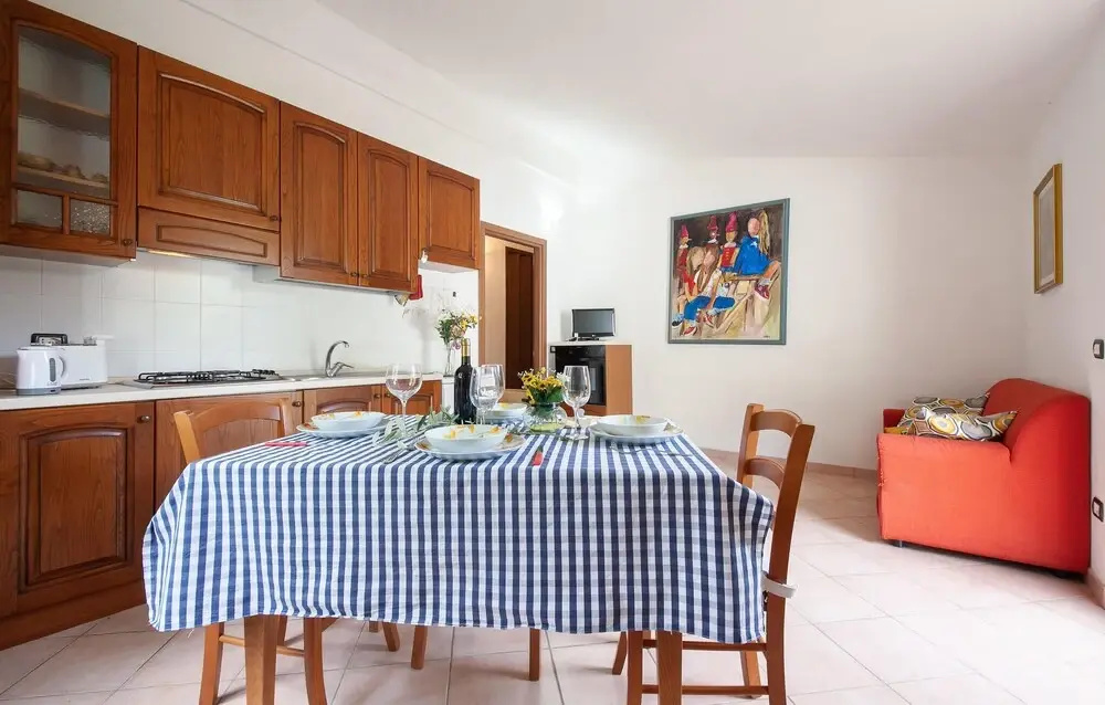 Beautiful Apartment in Pieve di Santa Luce With 1 Bedrooms, Wifi and Outdoor Swimming Pool