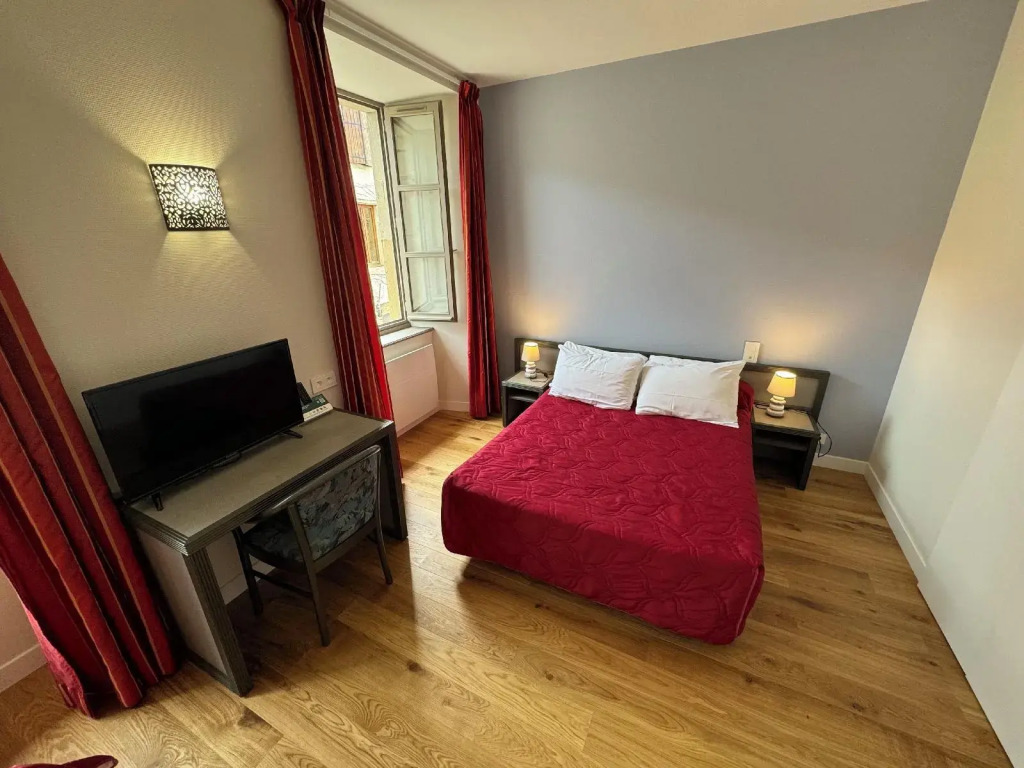 Logis Hostellerie Des Lauriers