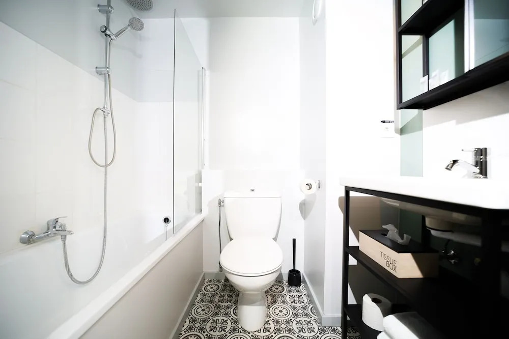 Travel Hotel Kruisem - next to E17 Gent Kortrijk