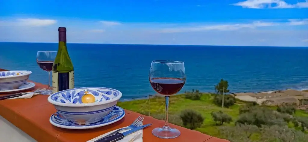 Tenuta Petreria 1 con accesso diretto al mare