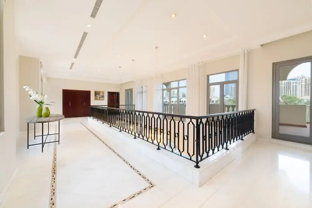 Maison Privee - Private Pool & Beach Access Villa with Cinematic Vws