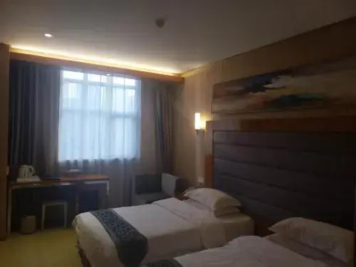Baiyulan Hotel (Anyang Anzhang Avenue Branch)