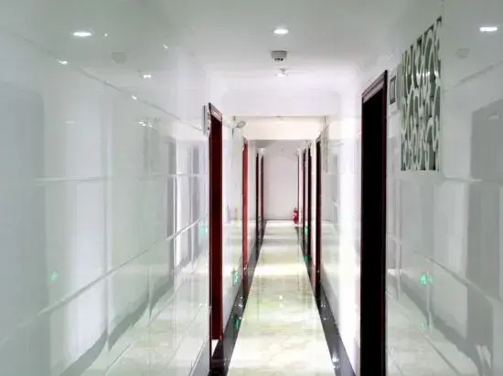 Hillcom Guest House