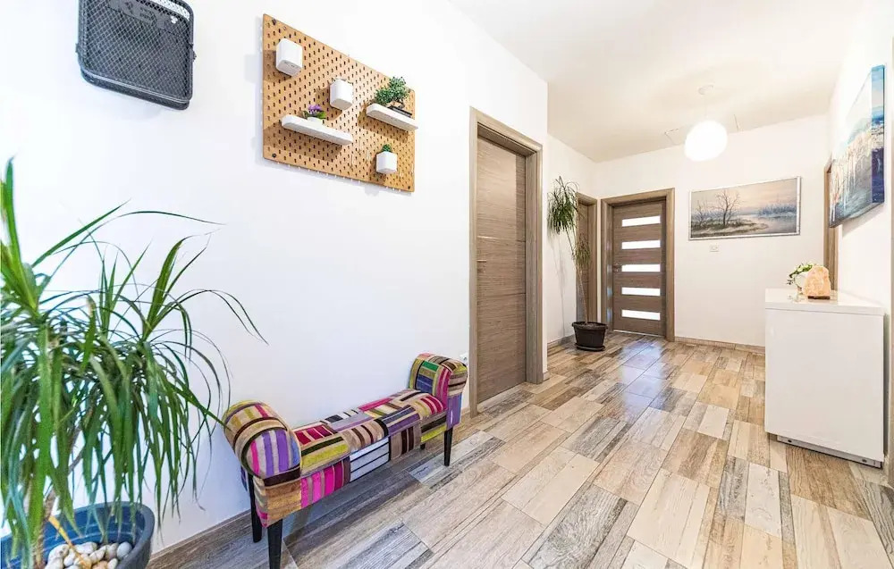 Nice Home in Okrug Gornji With 5 Bedrooms, Wifi and Outdoor Swimming Pool
