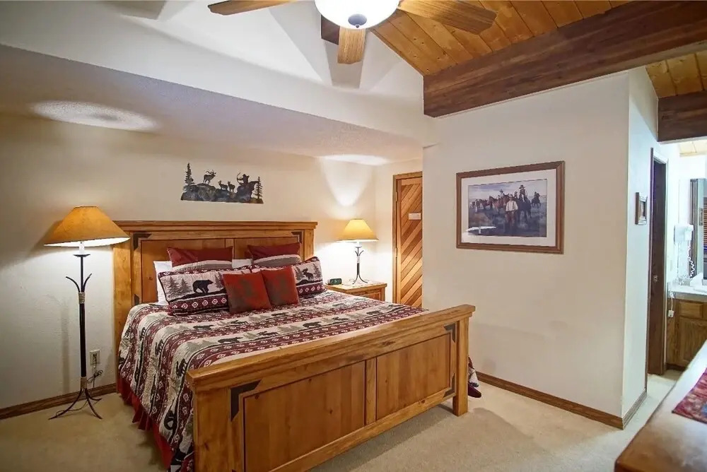 The Phoenix 228 4 Bedroom Condo