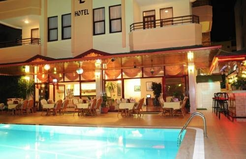Amber-Rose Apart Hotel