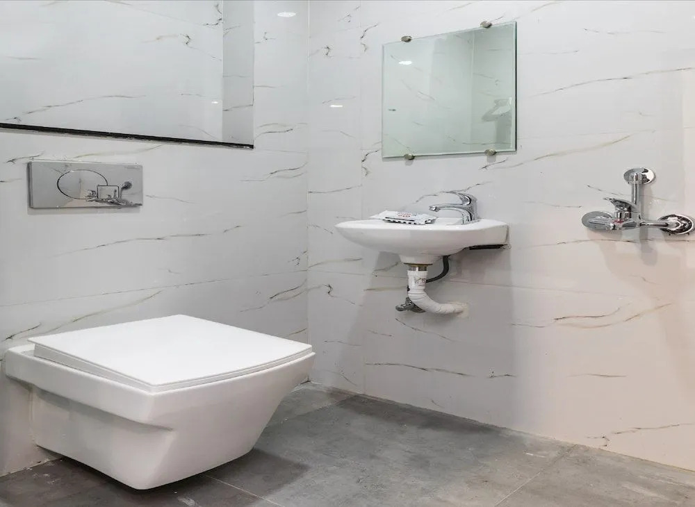 Oyo 42608 Hotel A5