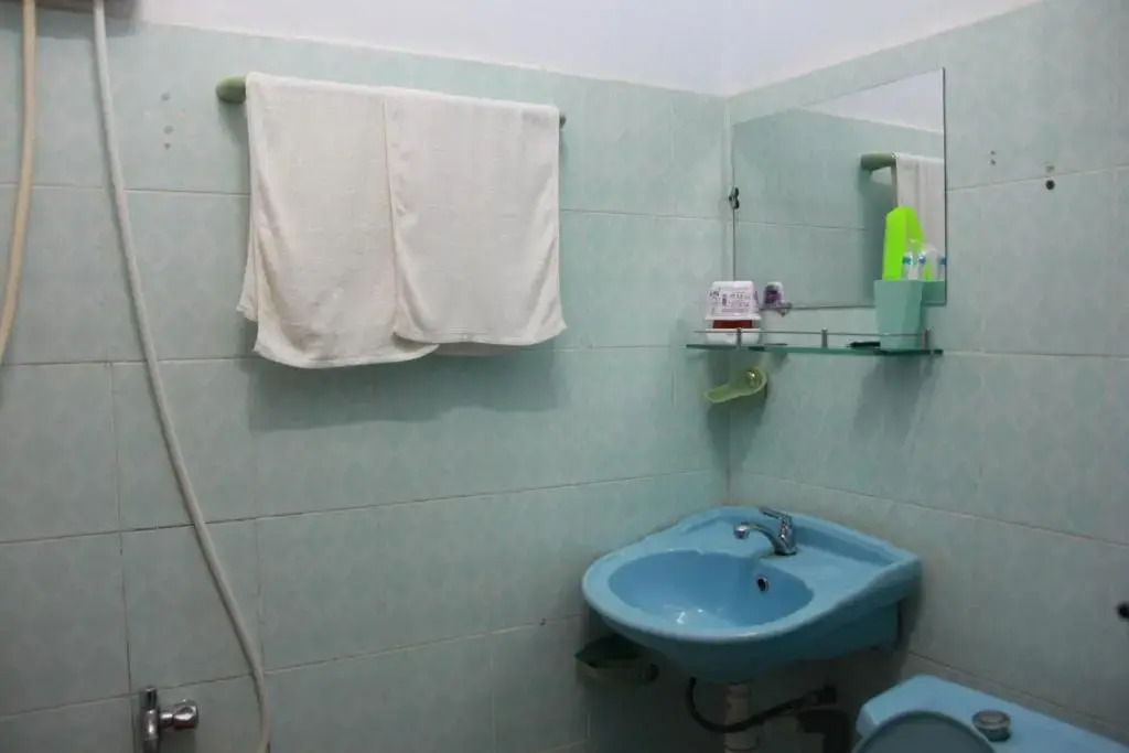 Huỳnh Hương Guesthouse
