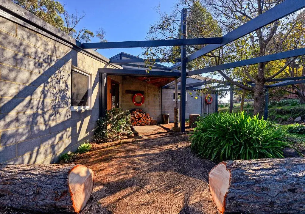 Taylors Bay Cottage