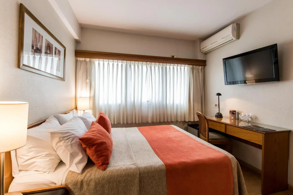 Hotel Solans Carlton