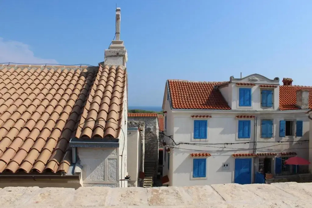 Sansego Suites