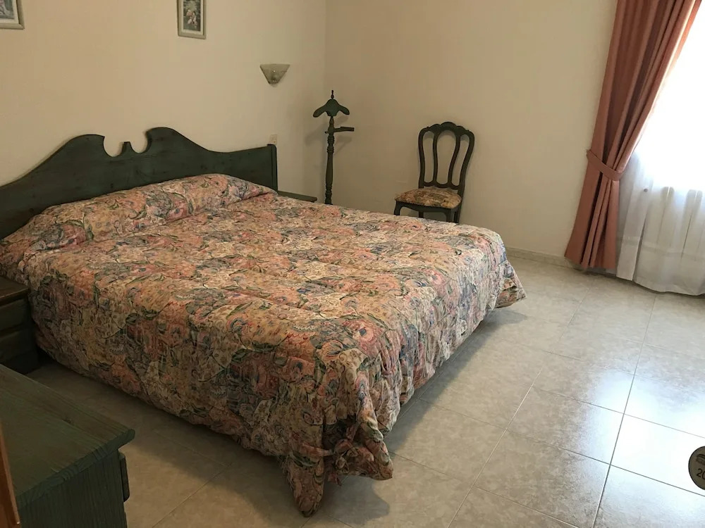 Complejo Turistico Baños del Robledillo