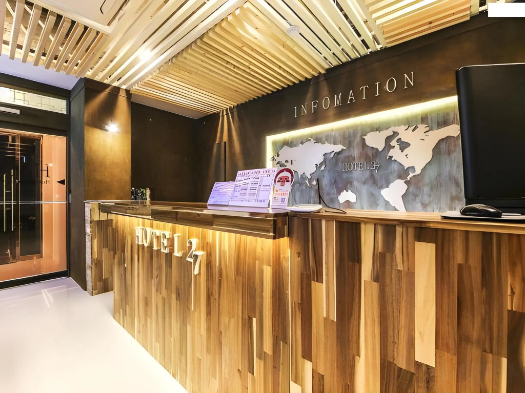 Hotel27