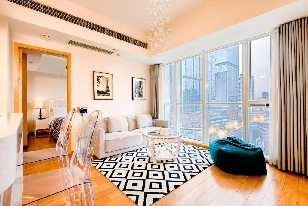 S6 Service Apartment（Chengdu Chunxi Road Taikoo Li Branch）