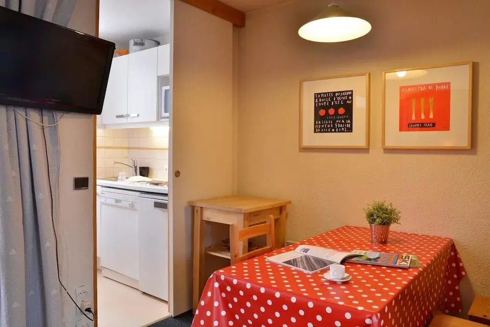 Residence Saintjacques Studio on Slopes for 4 People of 28 mÂ² Rs426