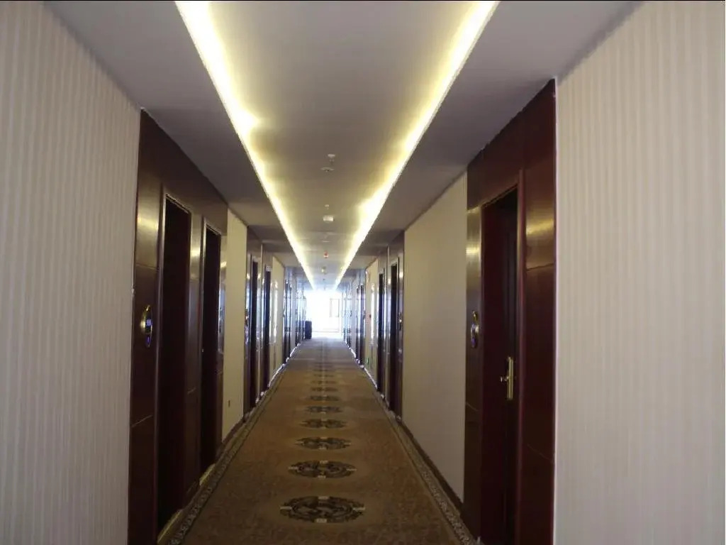 Fulin Business Hotel