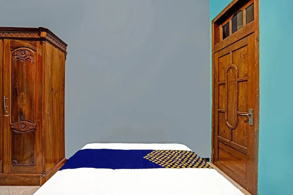 Hotel O Desa Wisata Alam Gosari