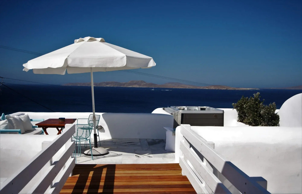Mykonos Moussa
