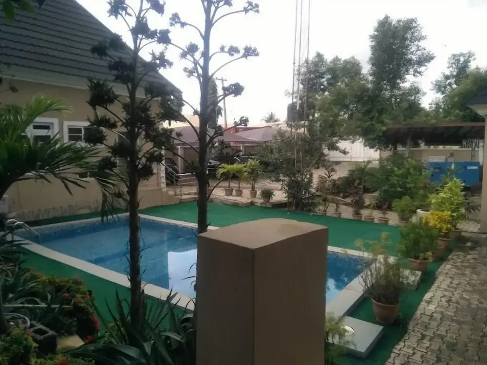 Desco Guest House 2