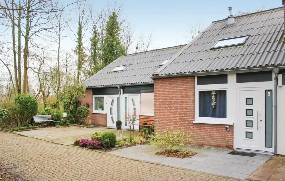 Awesome Home in Bruinisse With 3 Bedrooms and Wifi