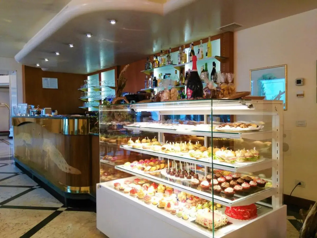 Phi Hotel Astoria