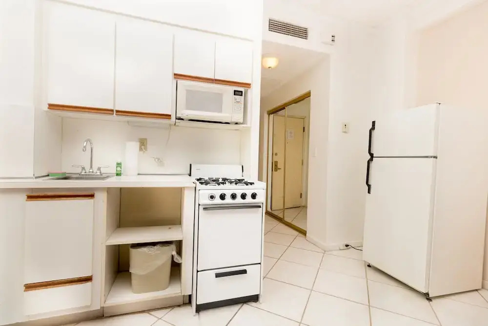 487 Partial Ocean View Hollywood