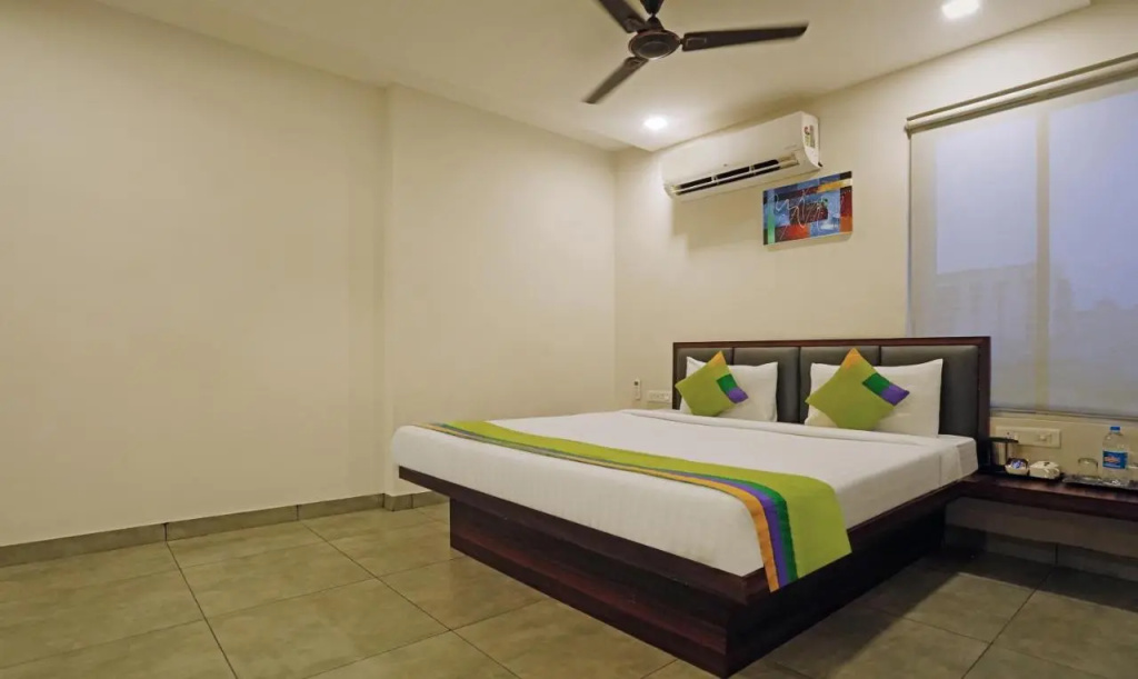 Treebo Lazystay Grand Patia
